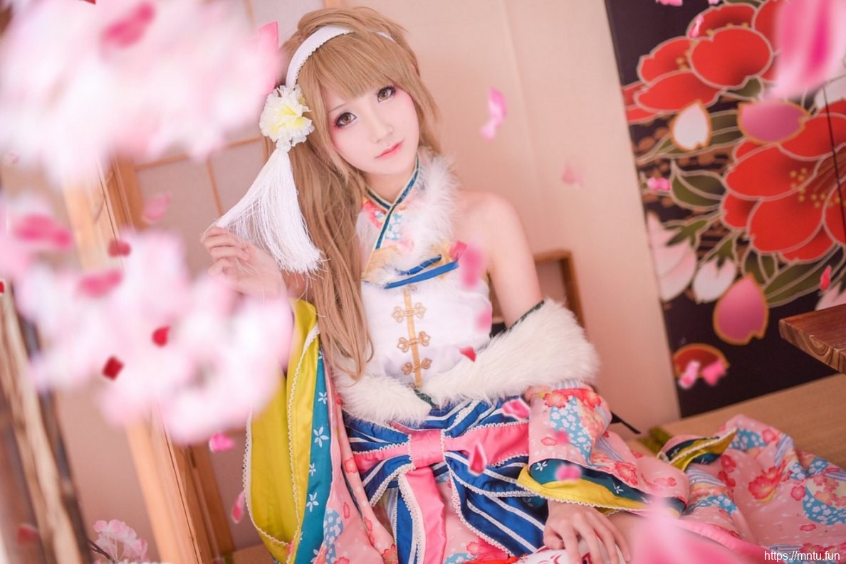 可爱萝莉Cosplay南小鸟福利写真高清图片