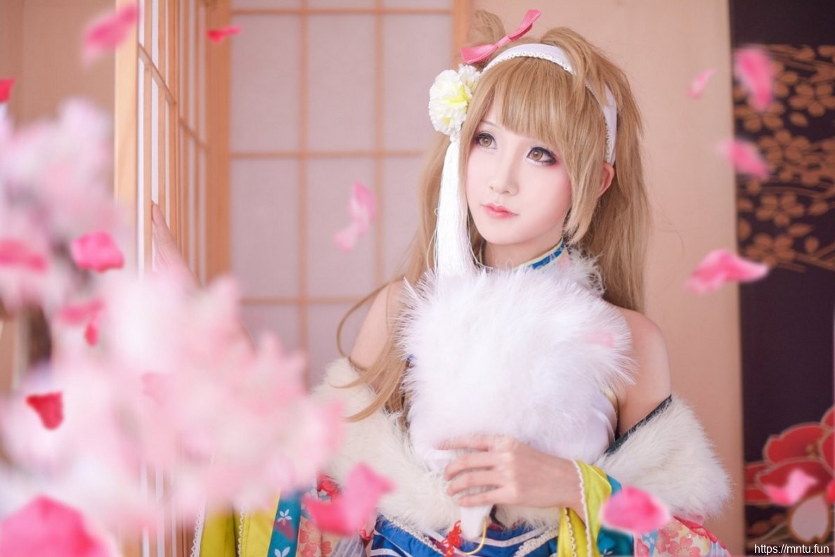 可爱萝莉Cosplay南小鸟福利写真高清图片