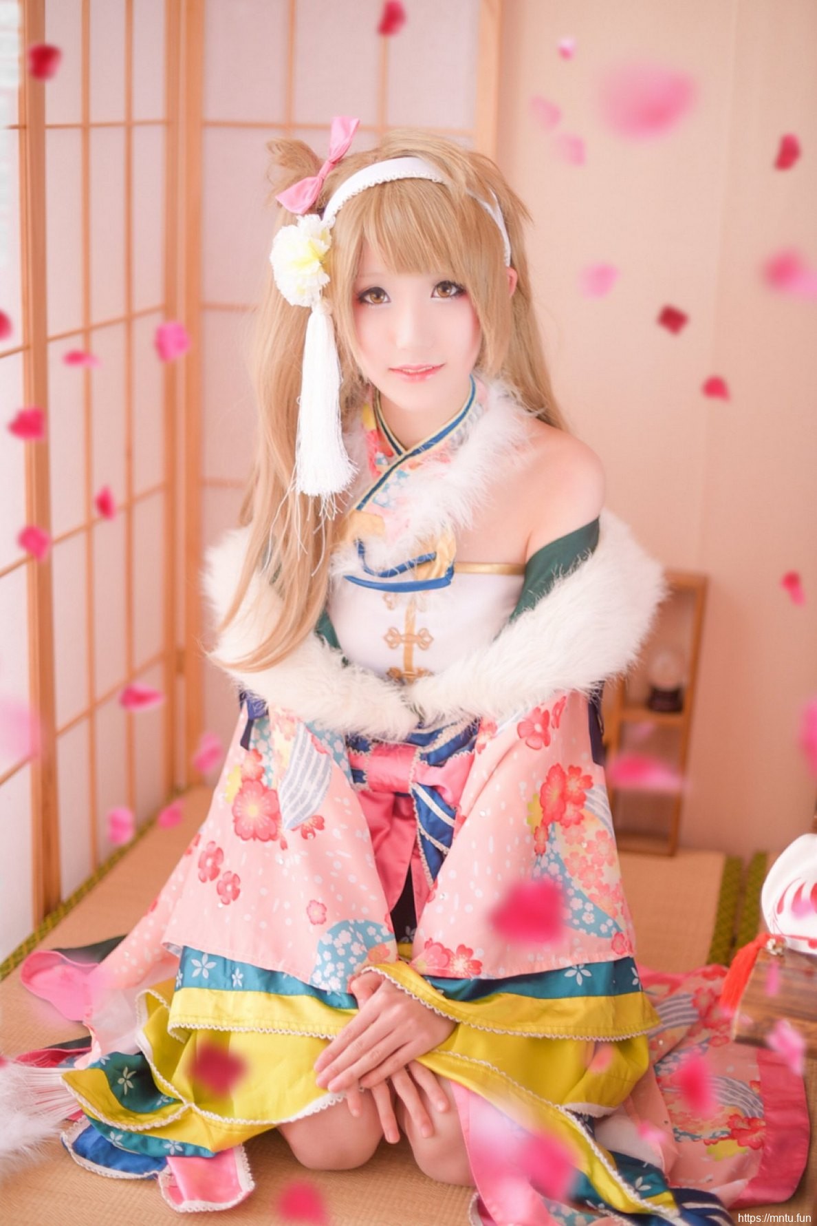 可爱萝莉Cosplay南小鸟福利写真高清图片
