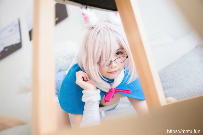 清纯美女cosplay芙芙性感写真图片