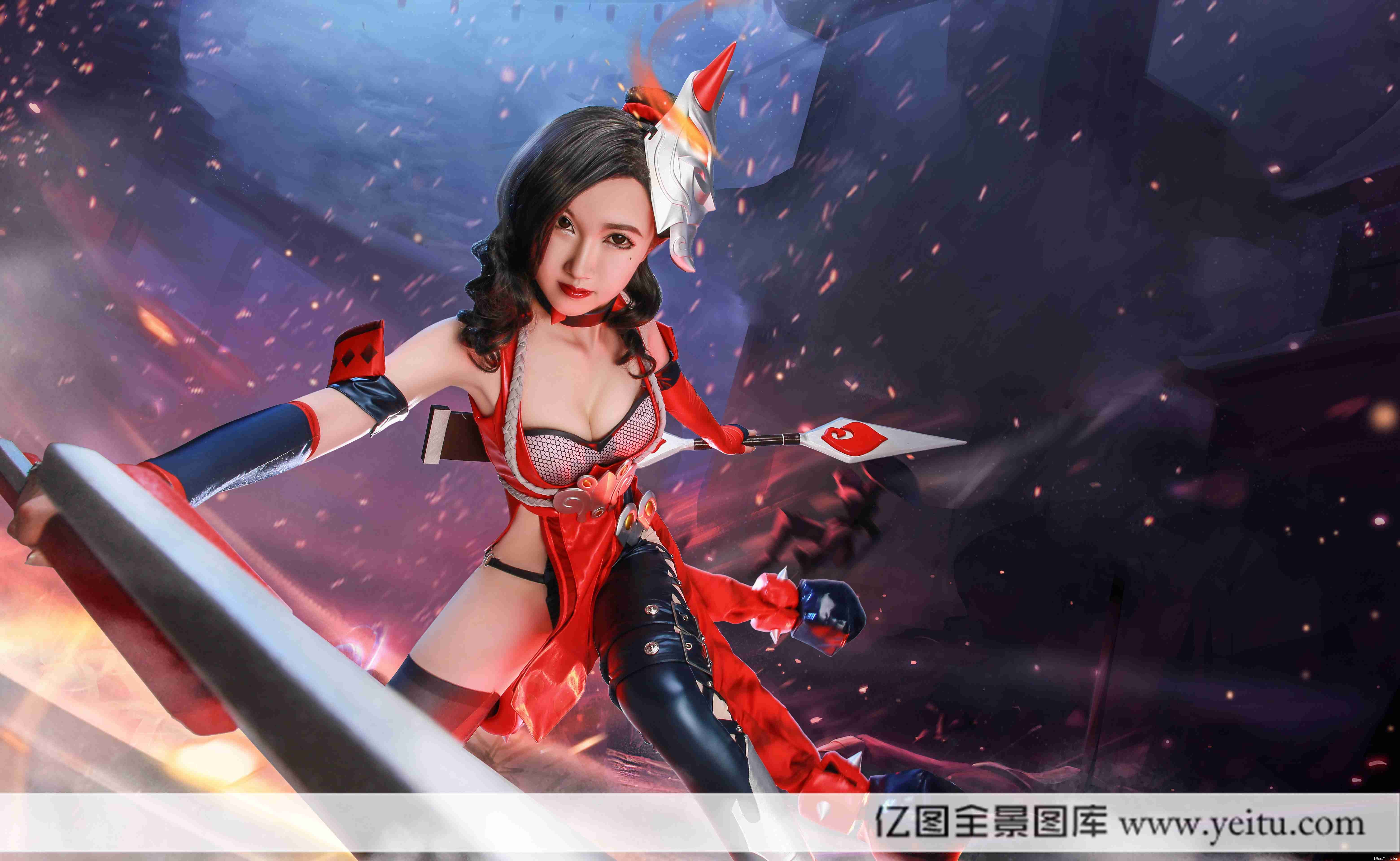 性感美女忱水COSPLAY王者荣耀阿轲