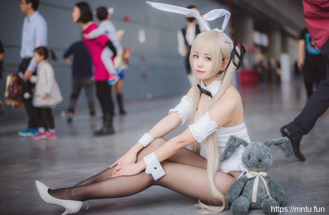 游戏美女春日野穹同人COS性感制服诱惑写真