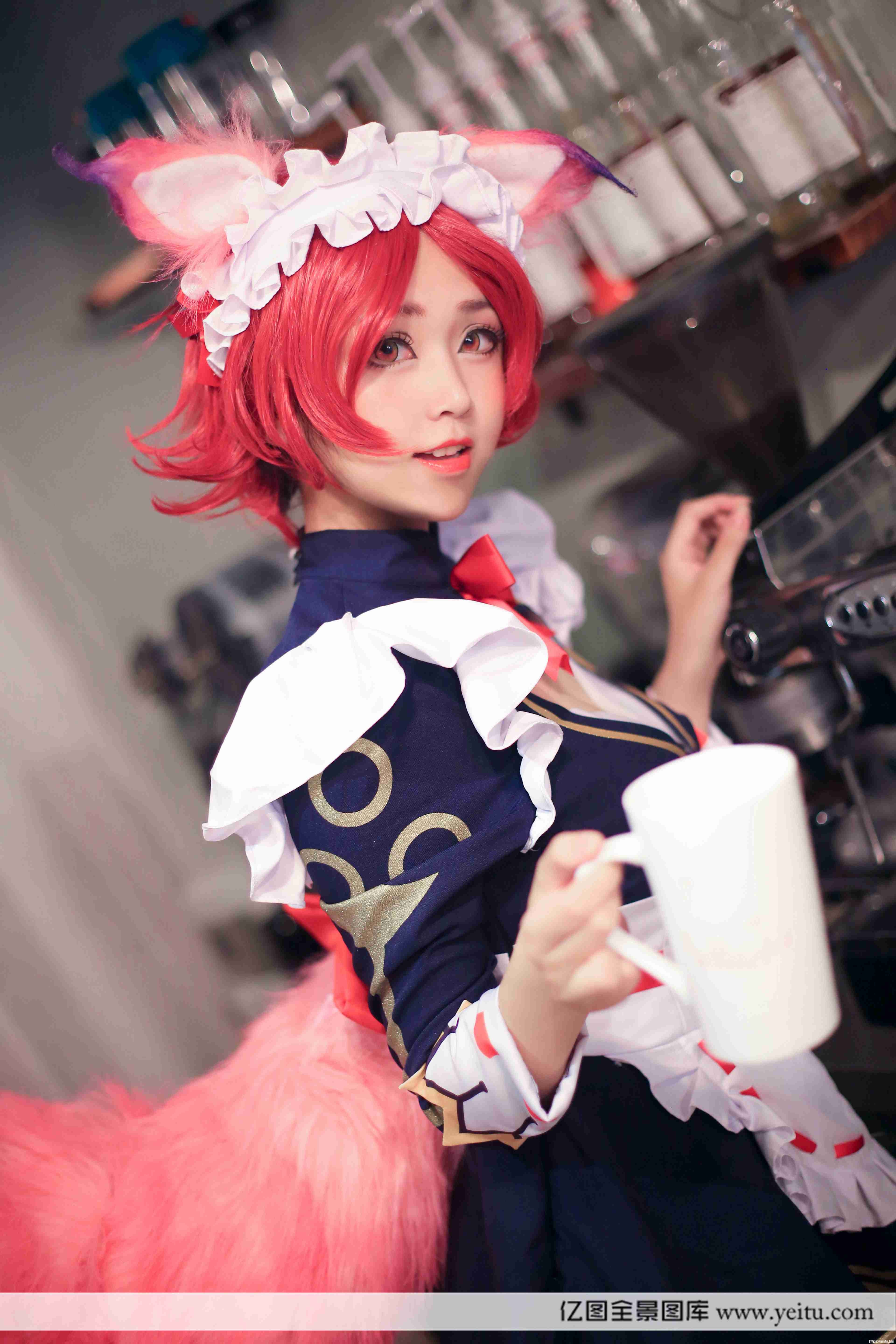 清纯萌妹子觉棠COS王者荣耀女仆咖啡妲己