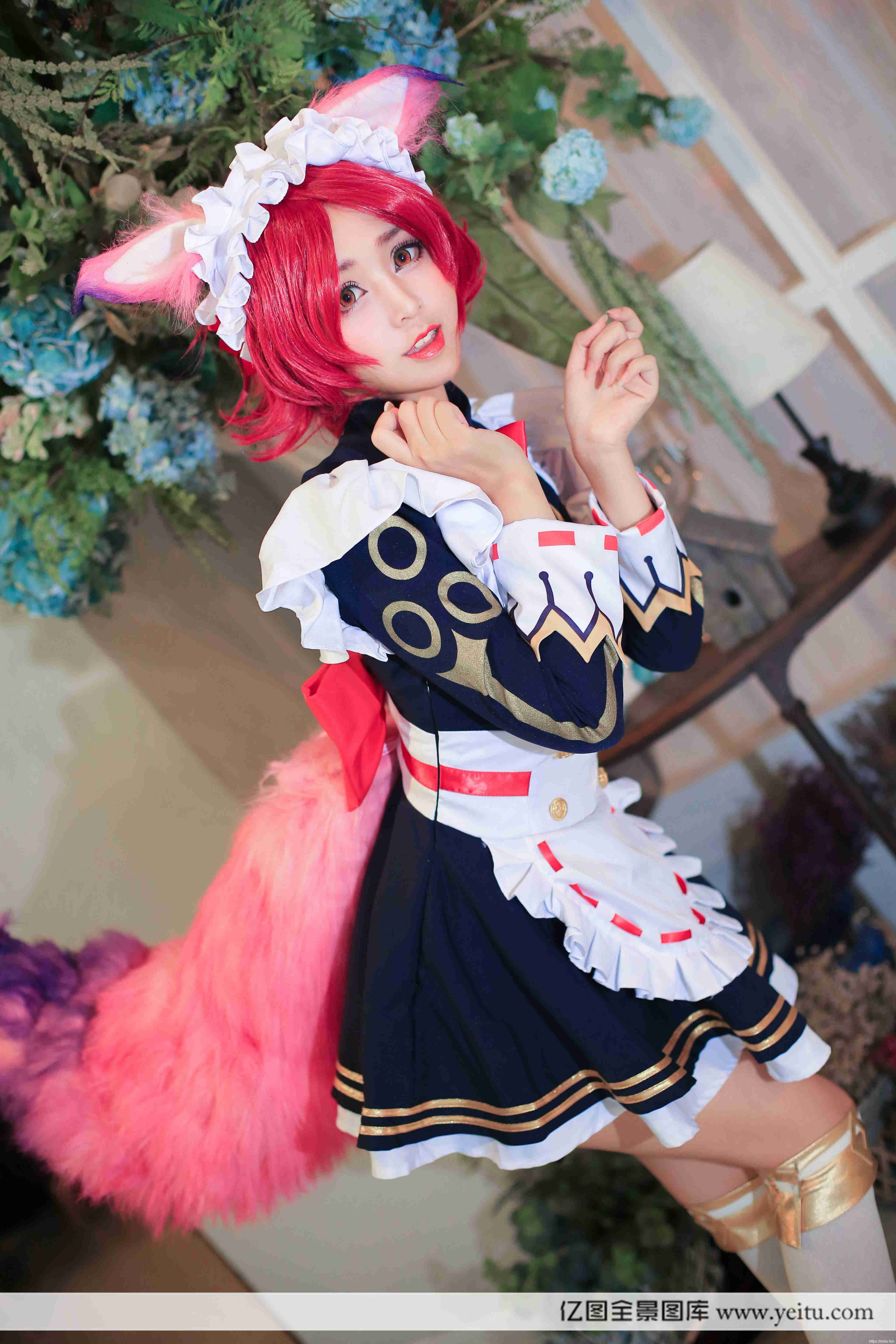 清纯萌妹子觉棠COS王者荣耀女仆咖啡妲己