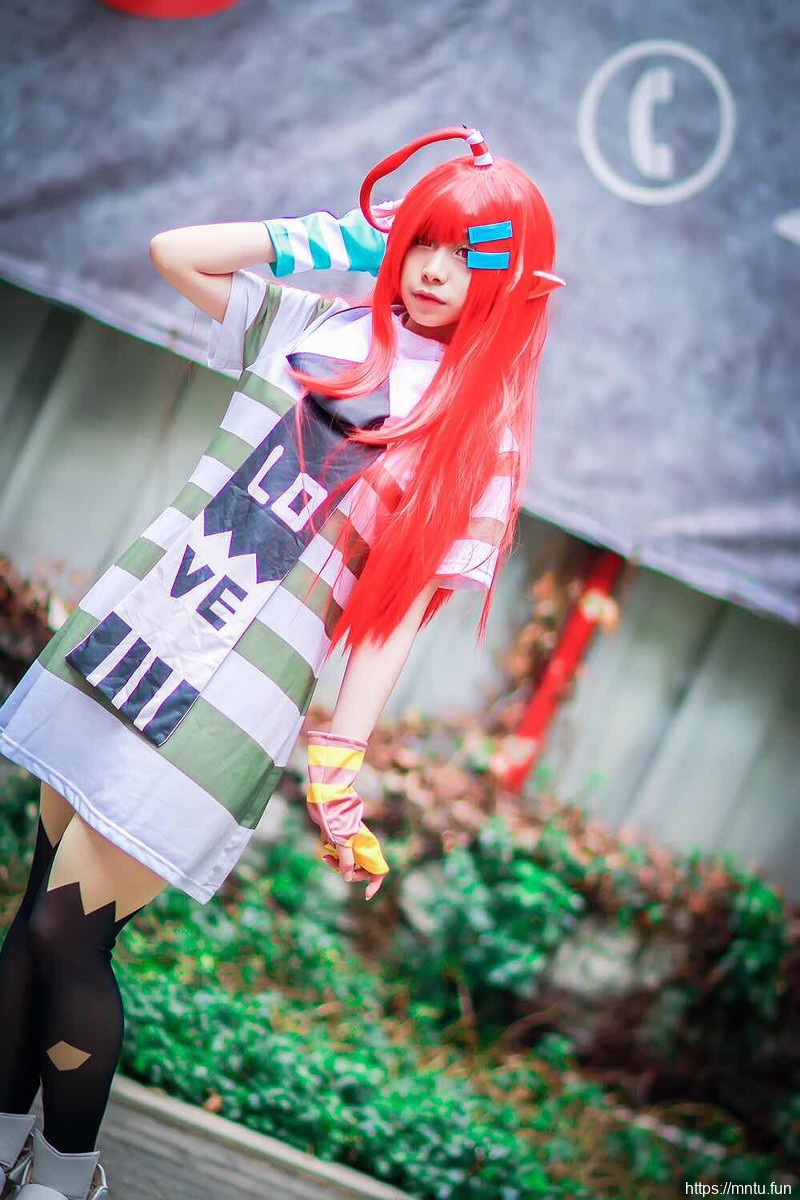 萝莉美少女Cosplay凯莉个性街拍高清图片