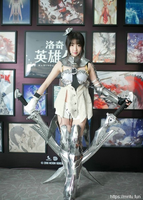 Chinajoy2017洛奇英雄传美女火舞娇媚性感美女图片