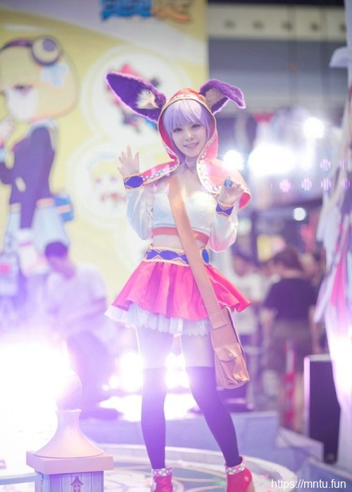 Chinajoy2017秀场美女可爱甜美美女诱惑写真图片