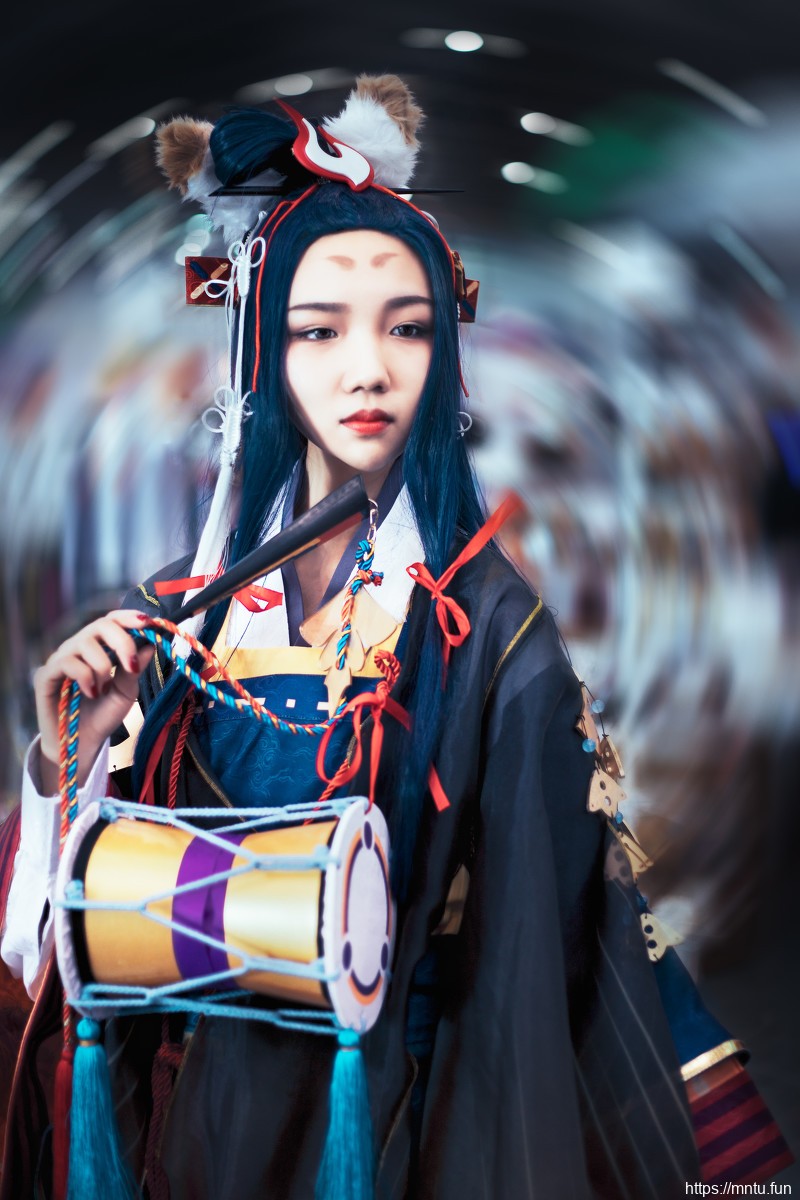 妖艳美女cosplay阴阳师玉藻前写真图片