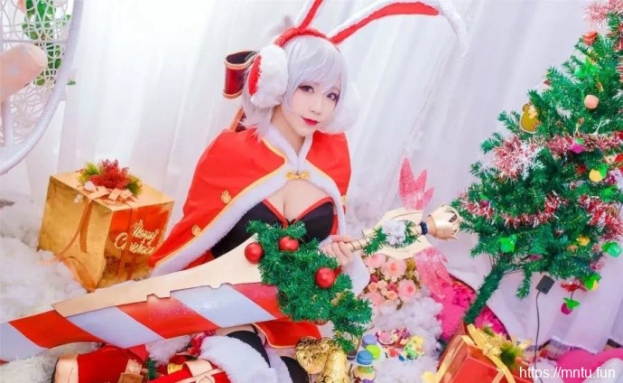 美女同人英雄联盟圣诞节瑞雯cosplay​​​​性感图片