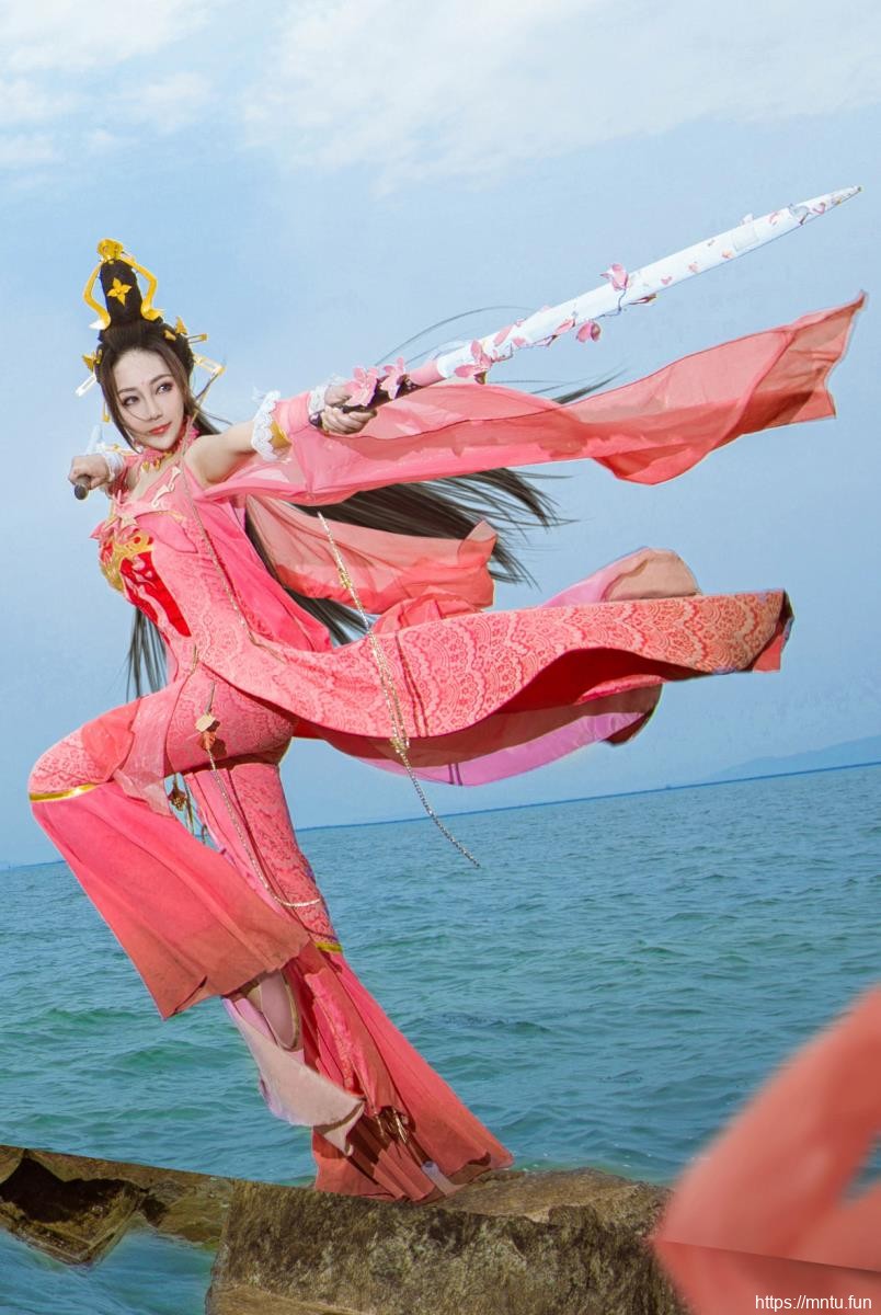 绝色少女阿佐COSPLAY剑侠情缘叁七秀