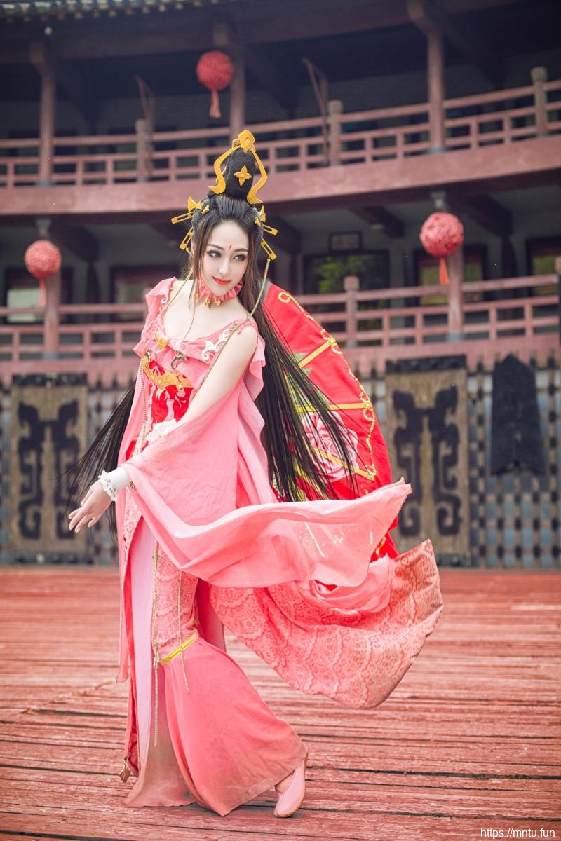 绝色少女阿佐COSPLAY剑侠情缘叁七秀