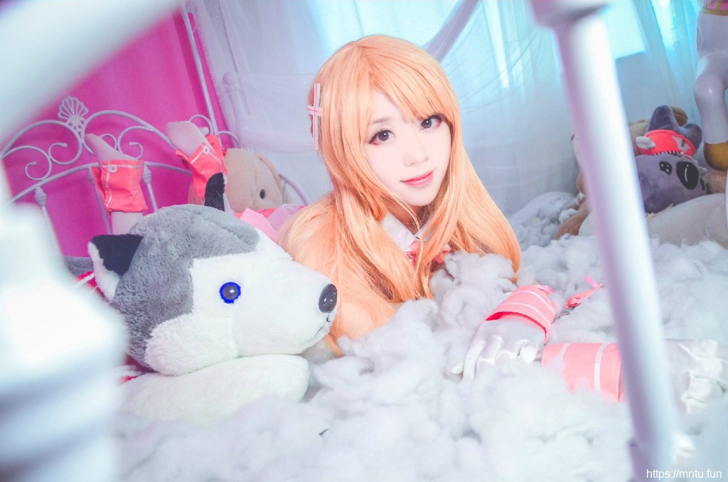 刀剑神域偶像歌手亚丝娜cosplay美女福利图片