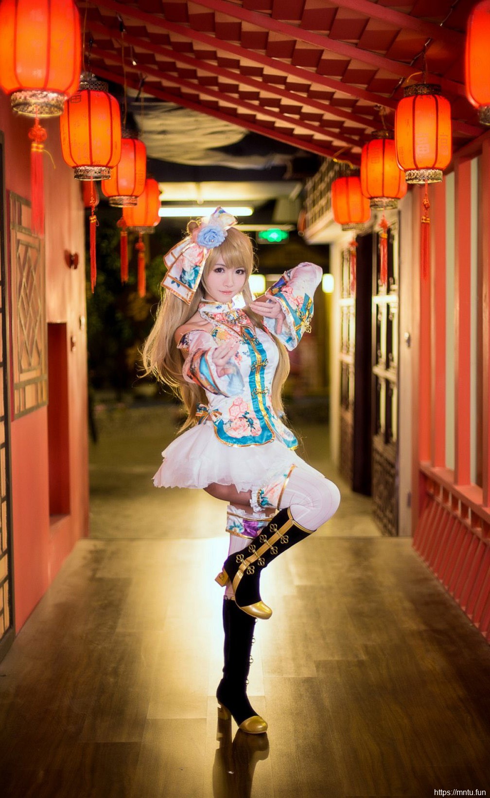 可爱萝莉cosplay南小鸟美女福利图片