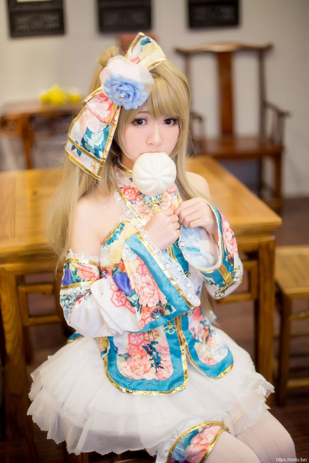 可爱萝莉cosplay南小鸟美女福利图片