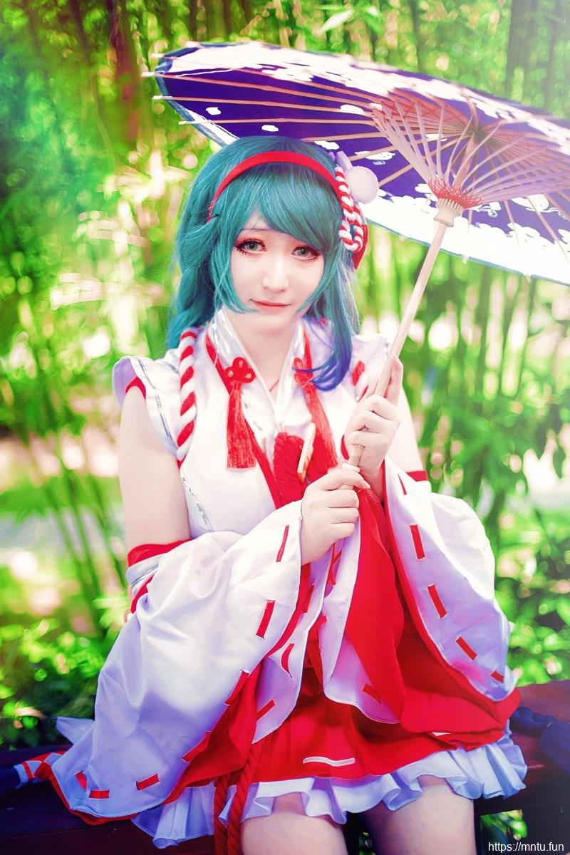 钟离弃COS王者荣耀大乔伊势巫女