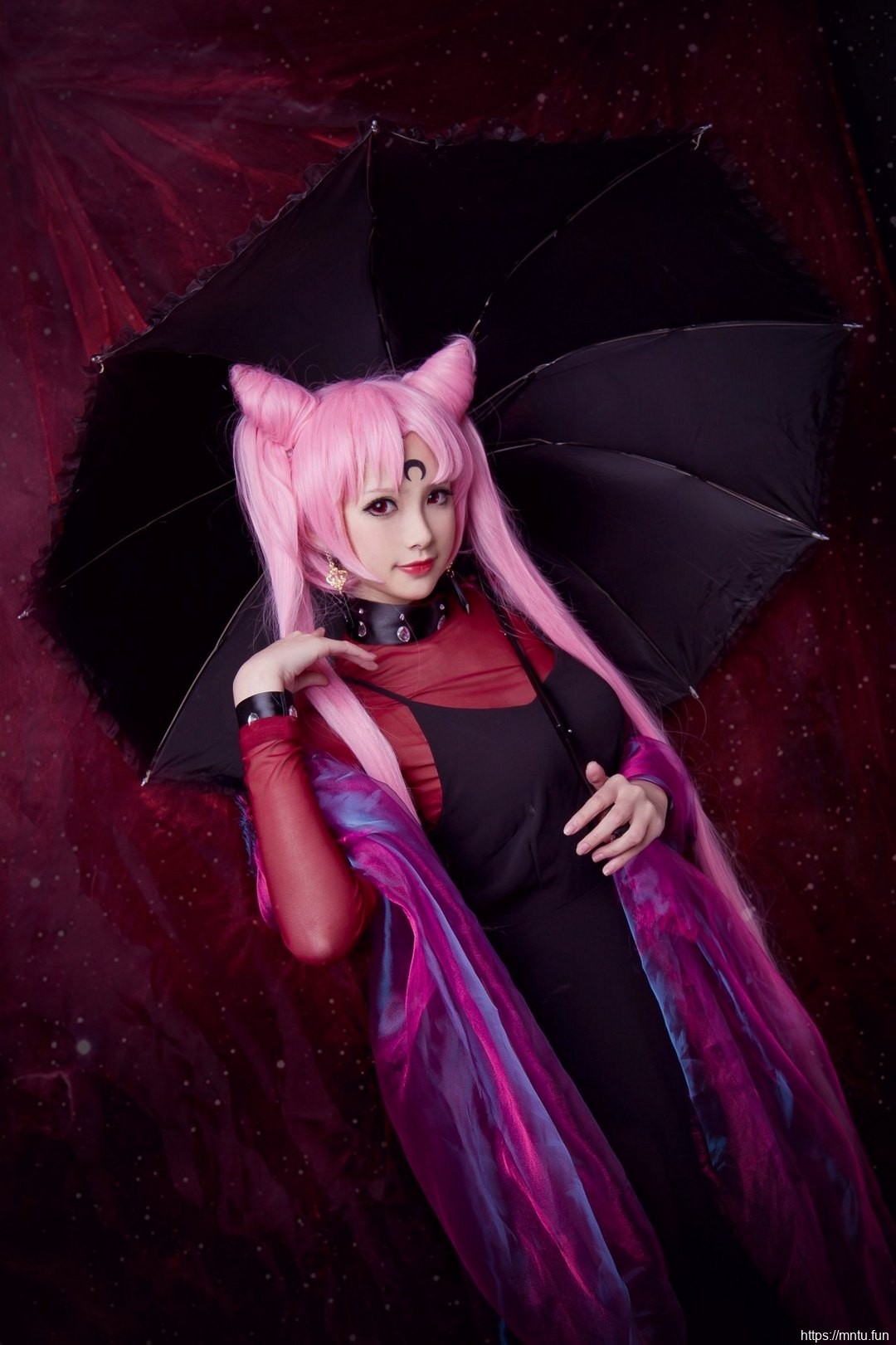 长腿性感美女cosplay黑暗小姐妩媚大胆写真图片