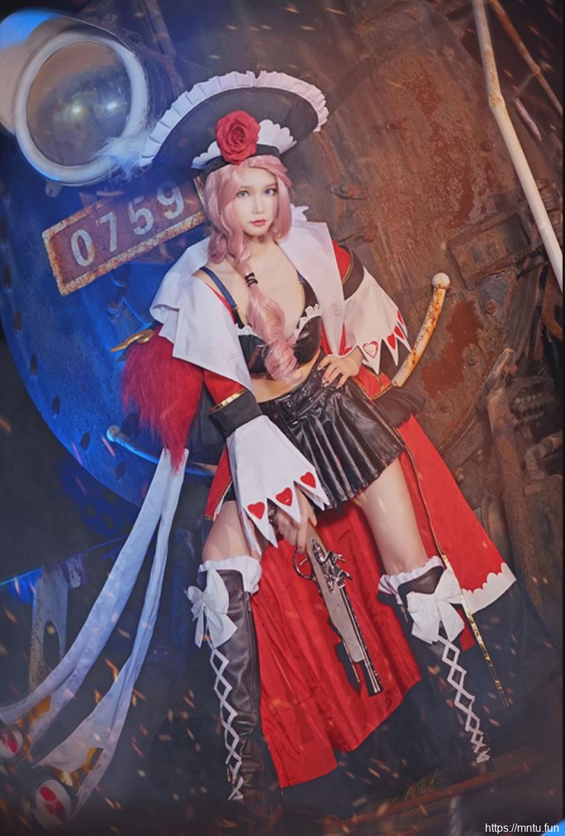 女神KUKI-小小COS王者荣耀加勒比小姐虞姬