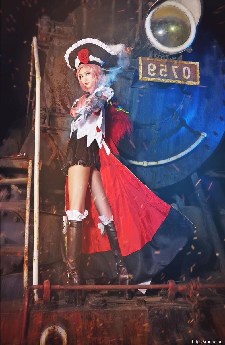 女神KUKI-小小COS王者荣耀加勒比小姐虞姬