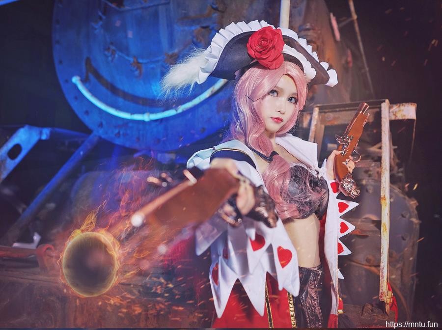 女神KUKI-小小COS王者荣耀加勒比小姐虞姬