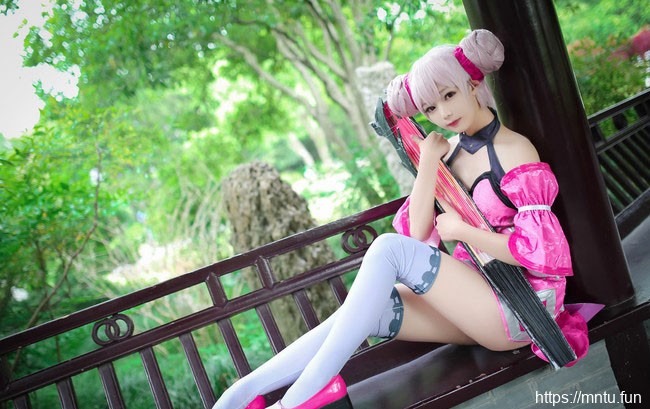 王者荣耀小乔cosplay白丝美腿大胆福利写真