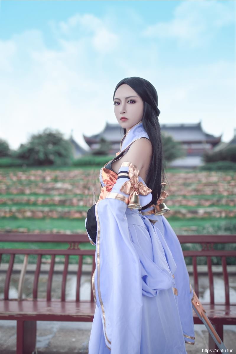 性感美女粥粥COS王者荣耀露娜紫霞仙子