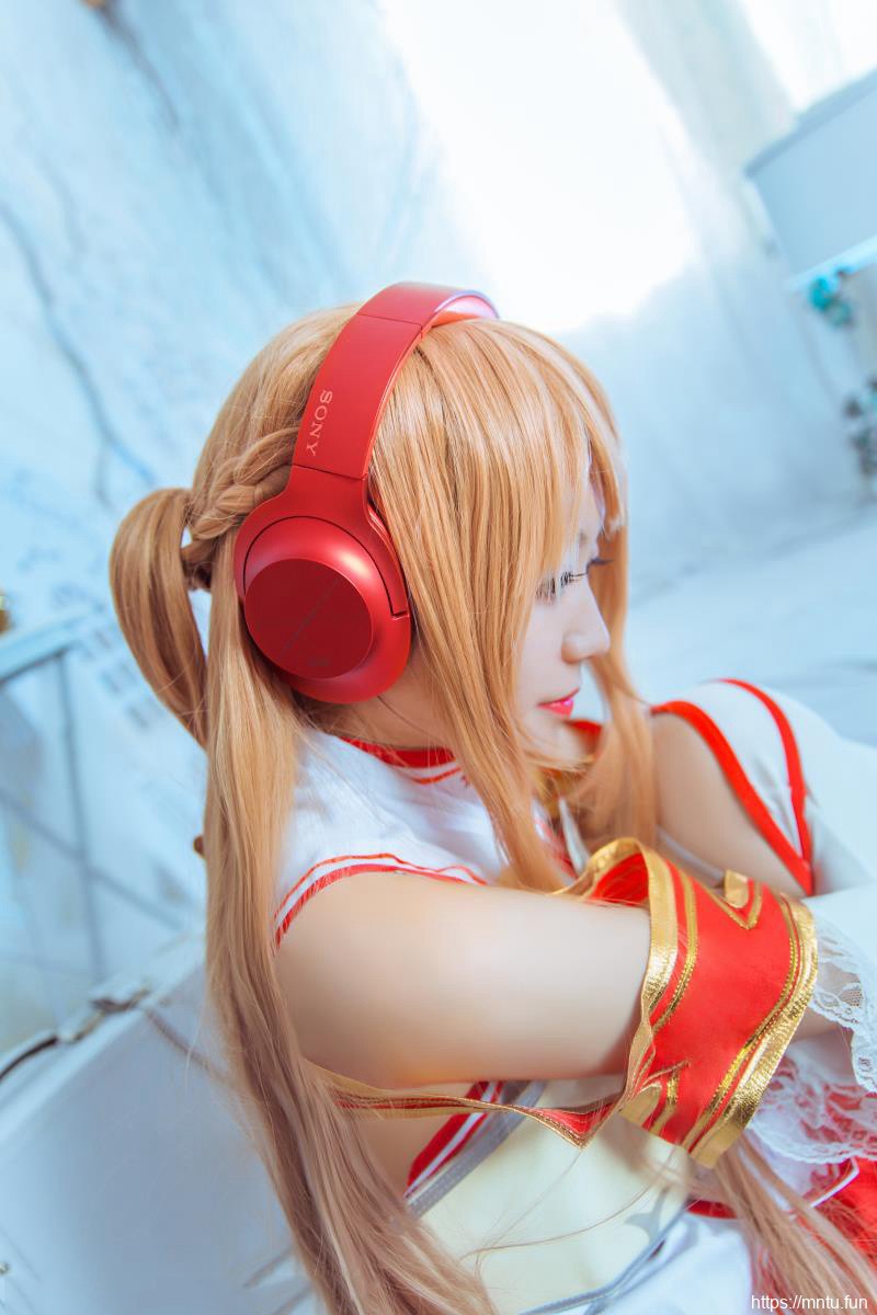 刀剑神域结成明日奈亚丝娜cos美腿写真图片