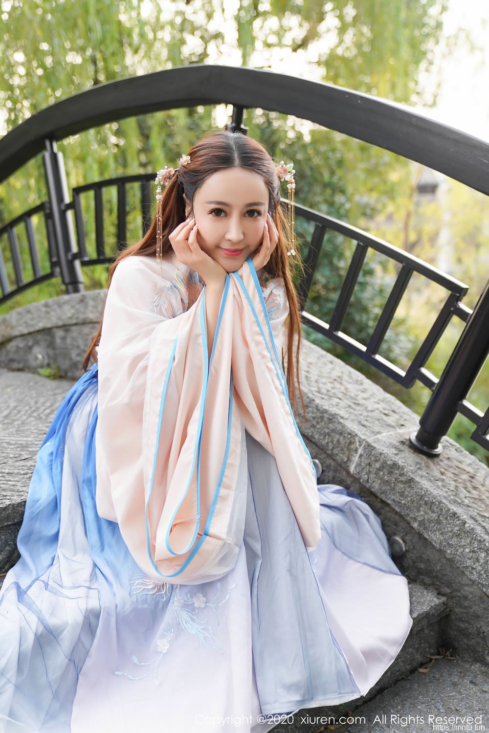 周井空《古装美女》 [秀人XIUREN] No.1983