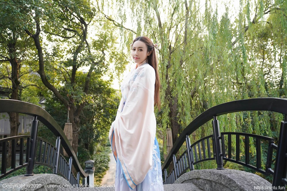 周井空《古装美女》 [秀人XIUREN] No.1983