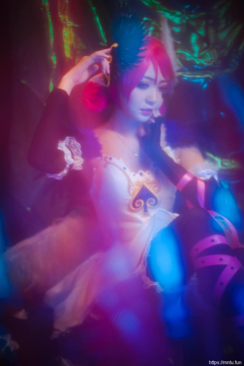 清纯少女YUKO喵_COS王者荣耀天鹅之梦小乔