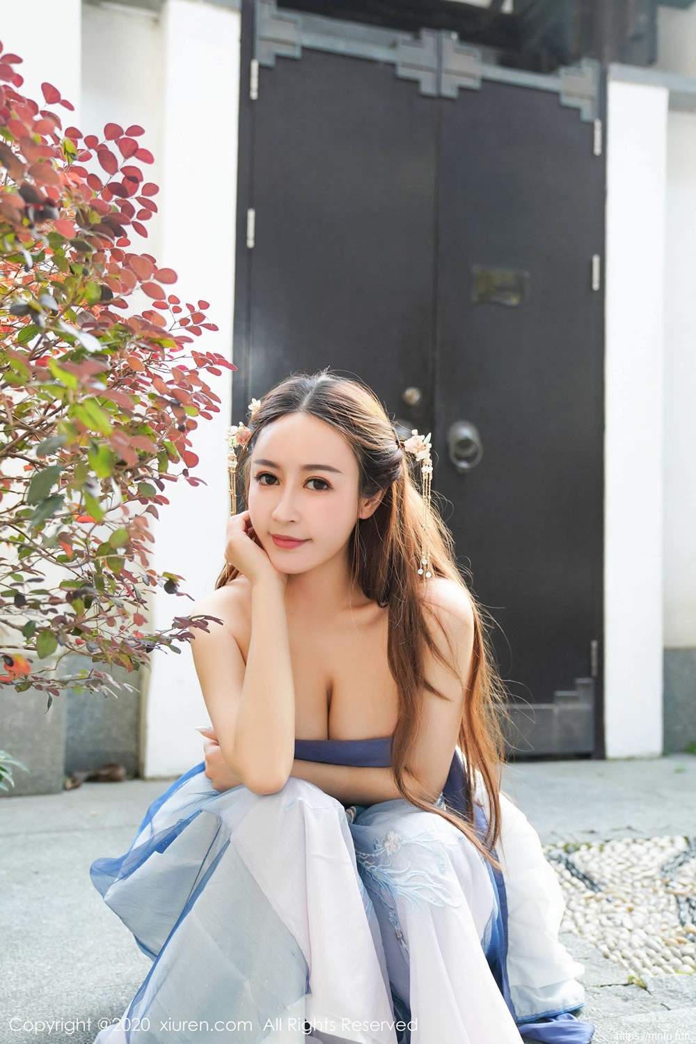 周井空《古装美女》 [秀人XIUREN] No.1983