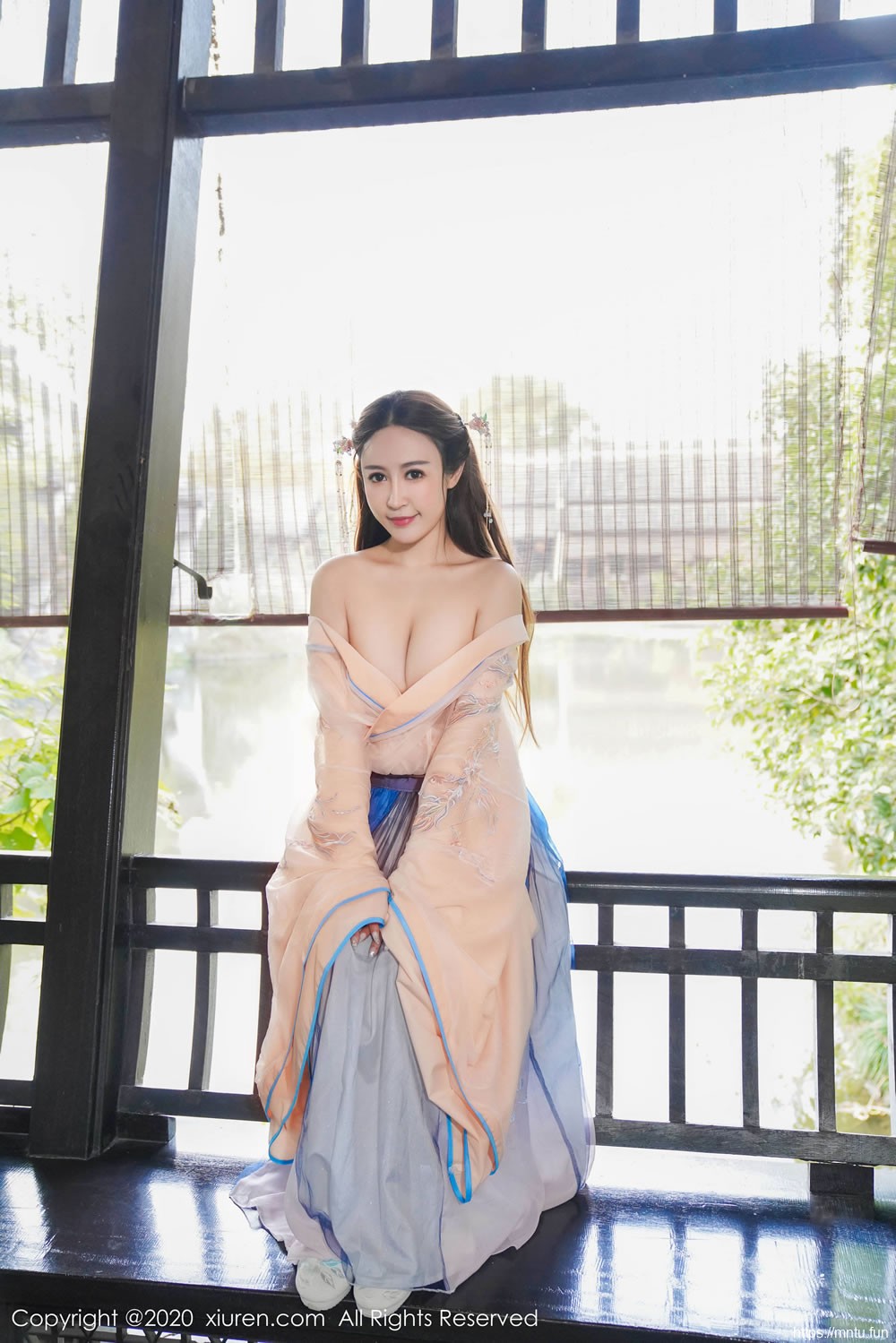 周井空《古装美女》 [秀人XIUREN] No.1983