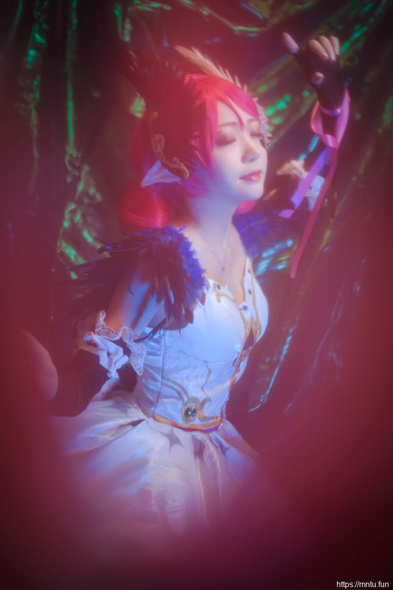 清纯少女YUKO喵_COS王者荣耀天鹅之梦小乔