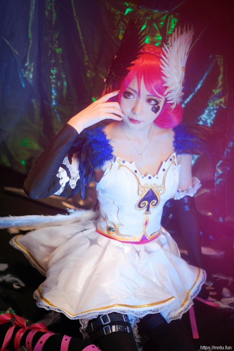 清纯少女YUKO喵_COS王者荣耀天鹅之梦小乔