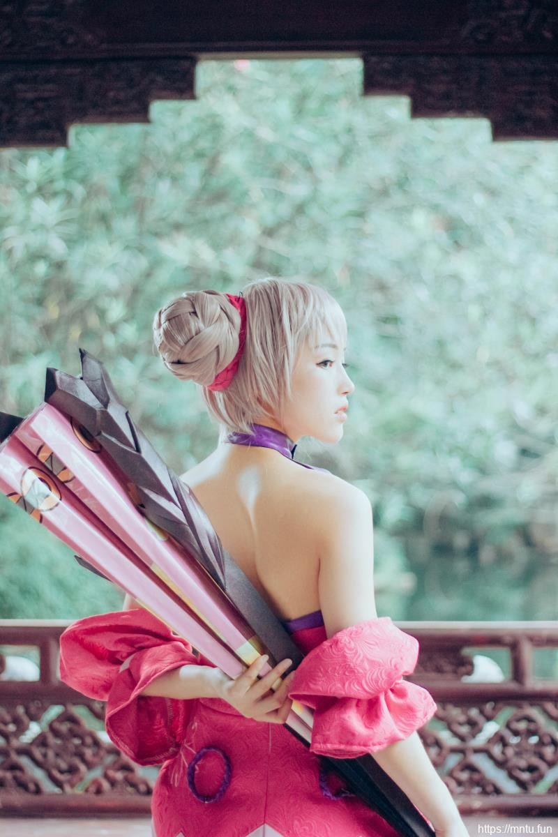 清纯美少女蟋蟀COS王者荣耀经典皮肤小乔