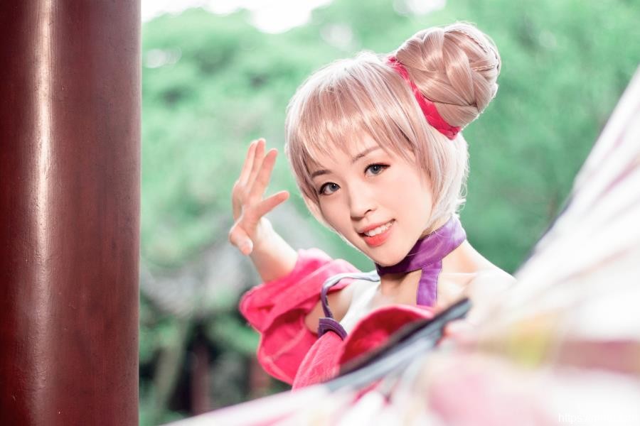 清纯美少女蟋蟀COS王者荣耀经典皮肤小乔