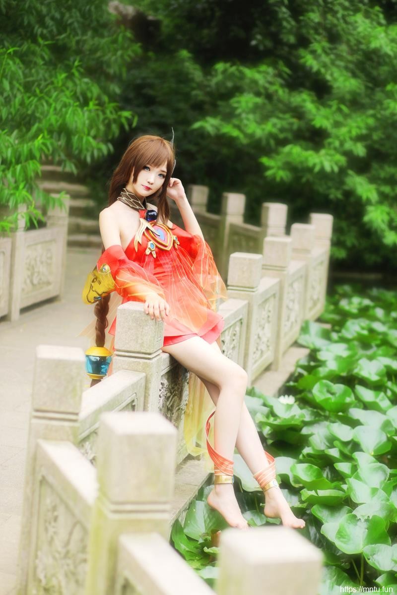 长发美女花兮aiyo角色扮演王者荣耀沧海之曜大乔