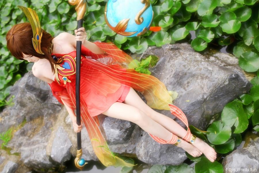 长发美女花兮aiyo角色扮演王者荣耀沧海之曜大乔