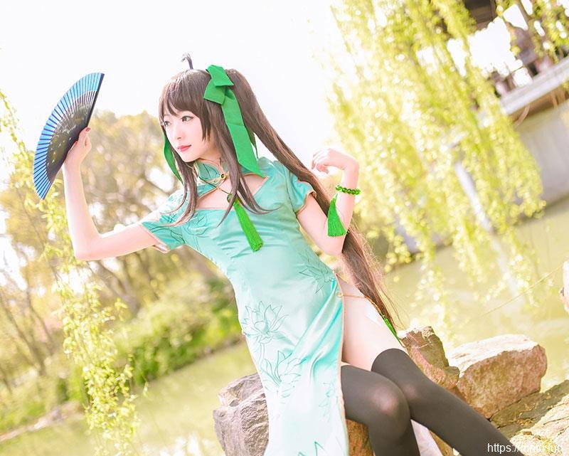 长发美少女草西COS王者荣耀大小姐孙尚香