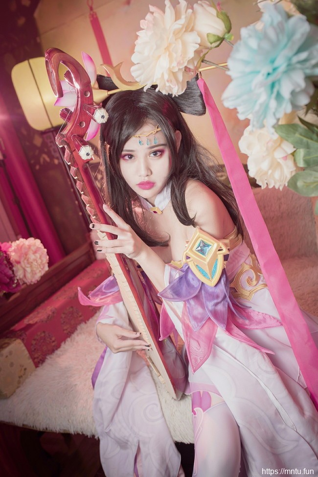 小透明派派COS王者荣耀绝色貂蝉