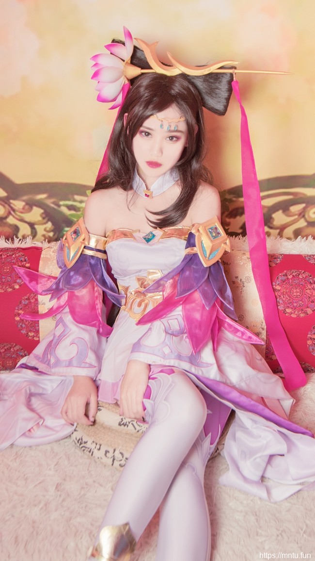 小透明派派COS王者荣耀绝色貂蝉