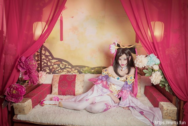 小透明派派COS王者荣耀绝色貂蝉