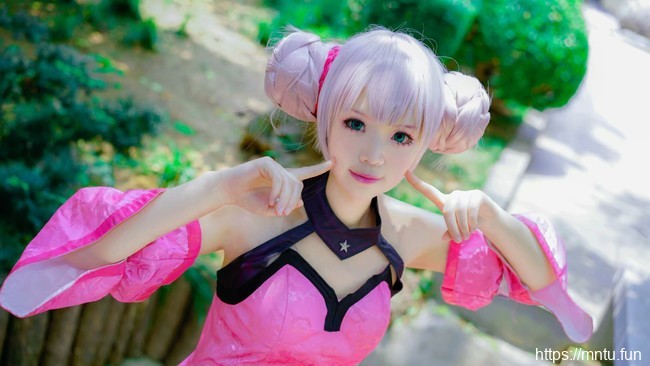 双马尾萝莉凌COS王者荣耀恋之微风小乔