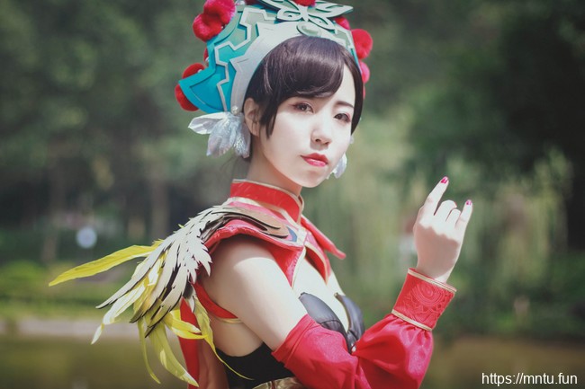 清纯美女雪猫COS王者荣耀霸王别姬虞姬