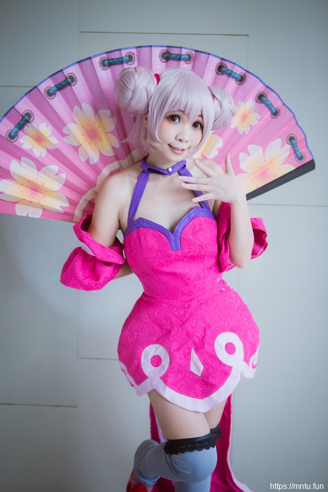 清纯美女海鲜君暑假COS王者荣耀小乔