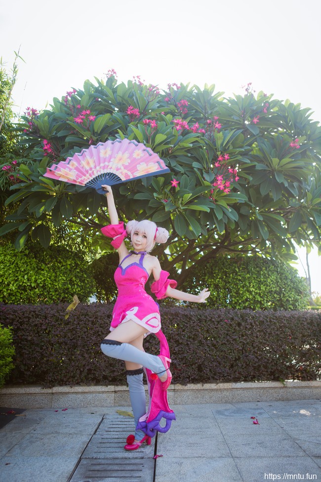 清纯美女海鲜君暑假COS王者荣耀小乔