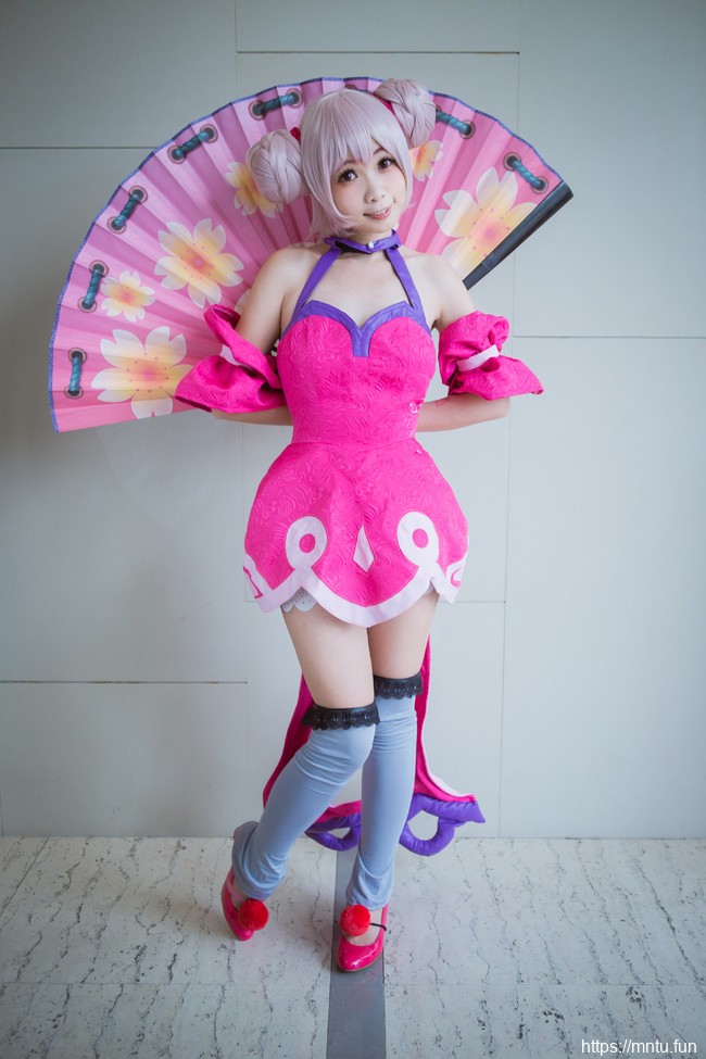 清纯美女海鲜君暑假COS王者荣耀小乔