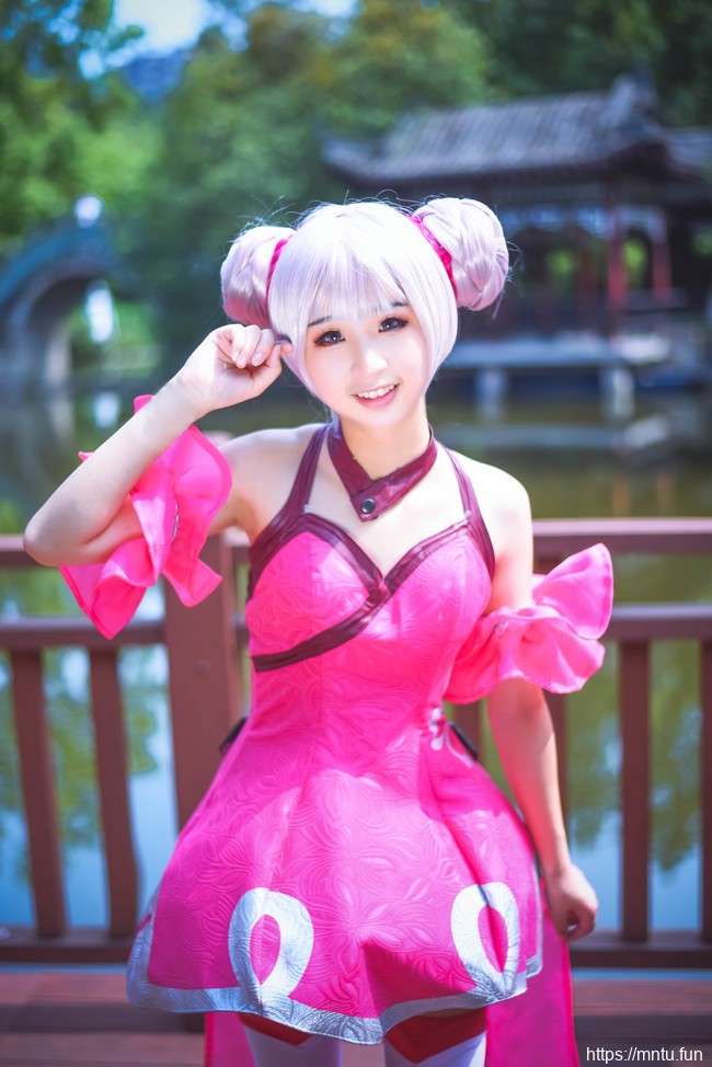 双马尾萝莉洛雨雨雨雨COS王者荣耀小乔