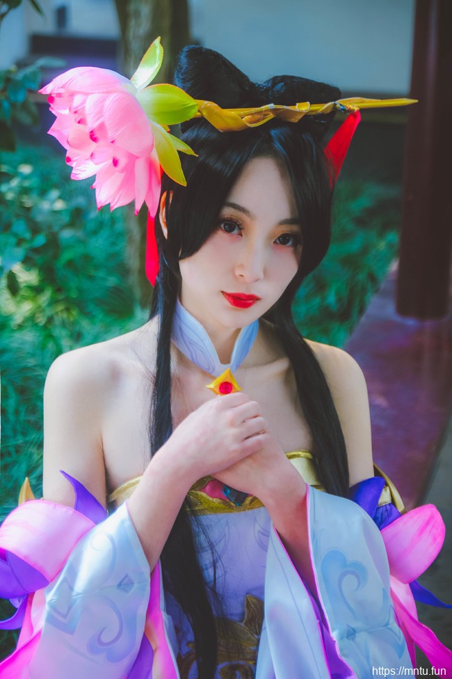 白丝御姐汪汪不给仙贝COS王者荣耀貂蝉