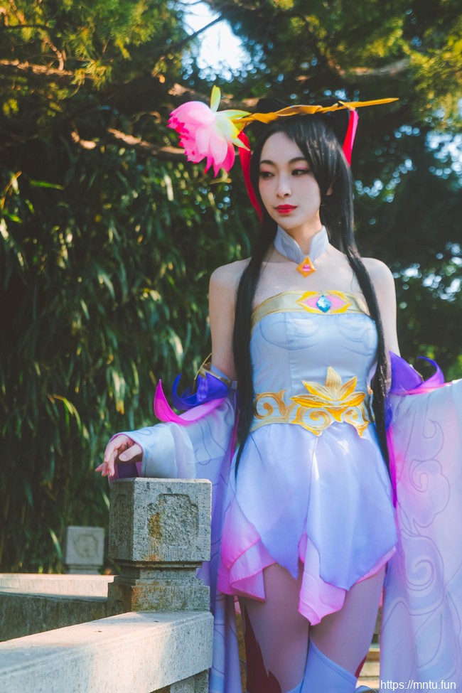 白丝御姐汪汪不给仙贝COS王者荣耀貂蝉