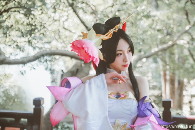 白丝御姐汪汪不给仙贝COS王者荣耀貂蝉